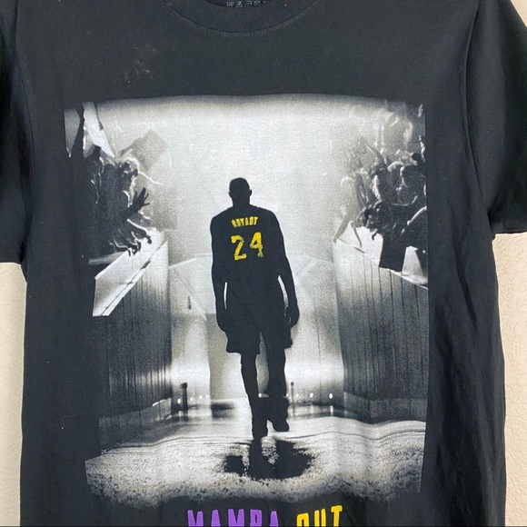 Kobe Bryant Mamba Out Shirt Size Small - Picture 2 of 7